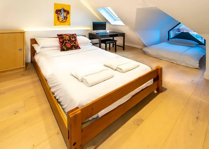 Modern Ealing Common Duplex