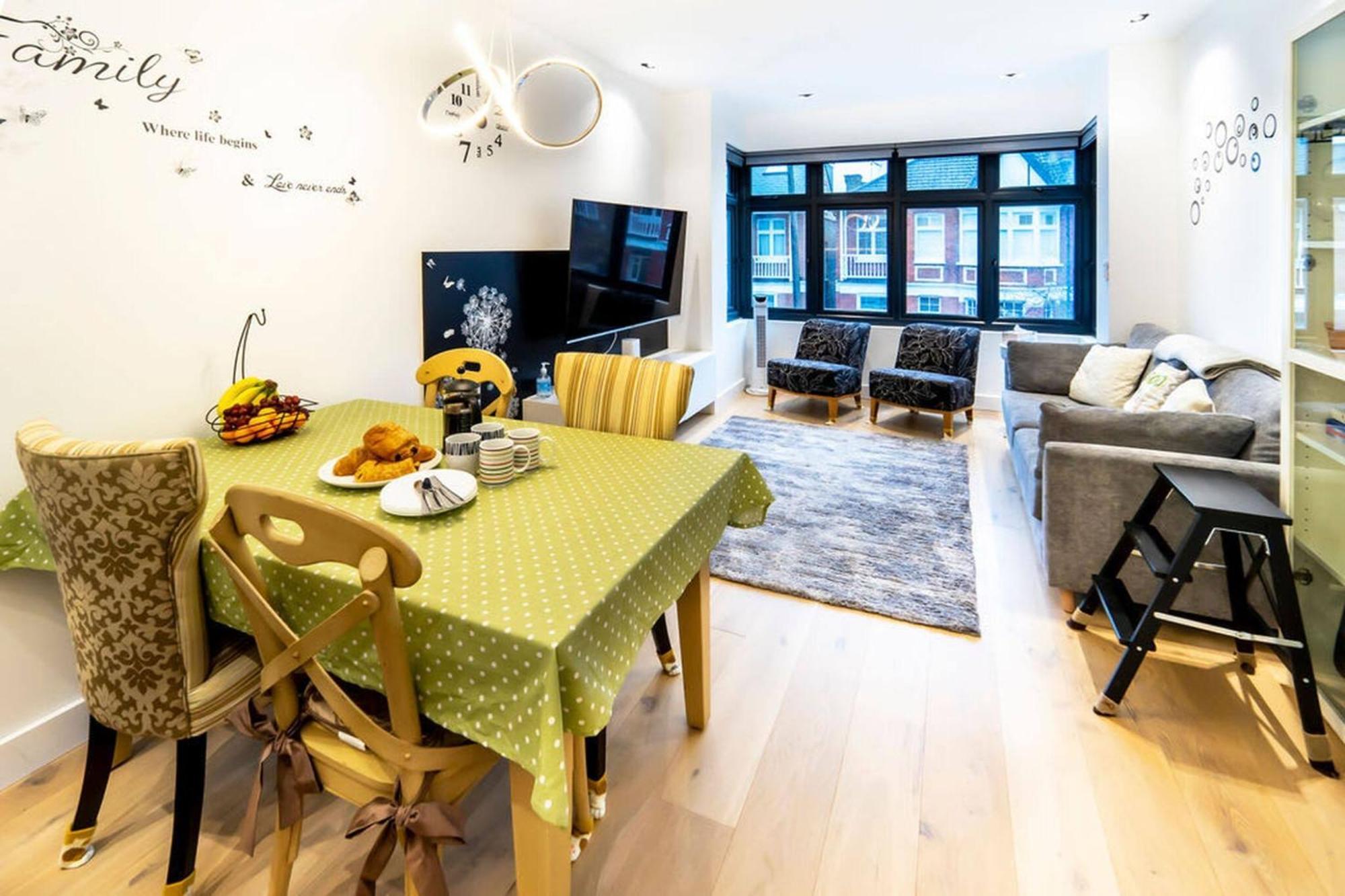 Modern Ealing Common Duplex Апартаменты Лондон